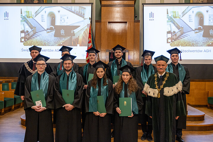 Zdjęcie absolwentów 2023 - 7